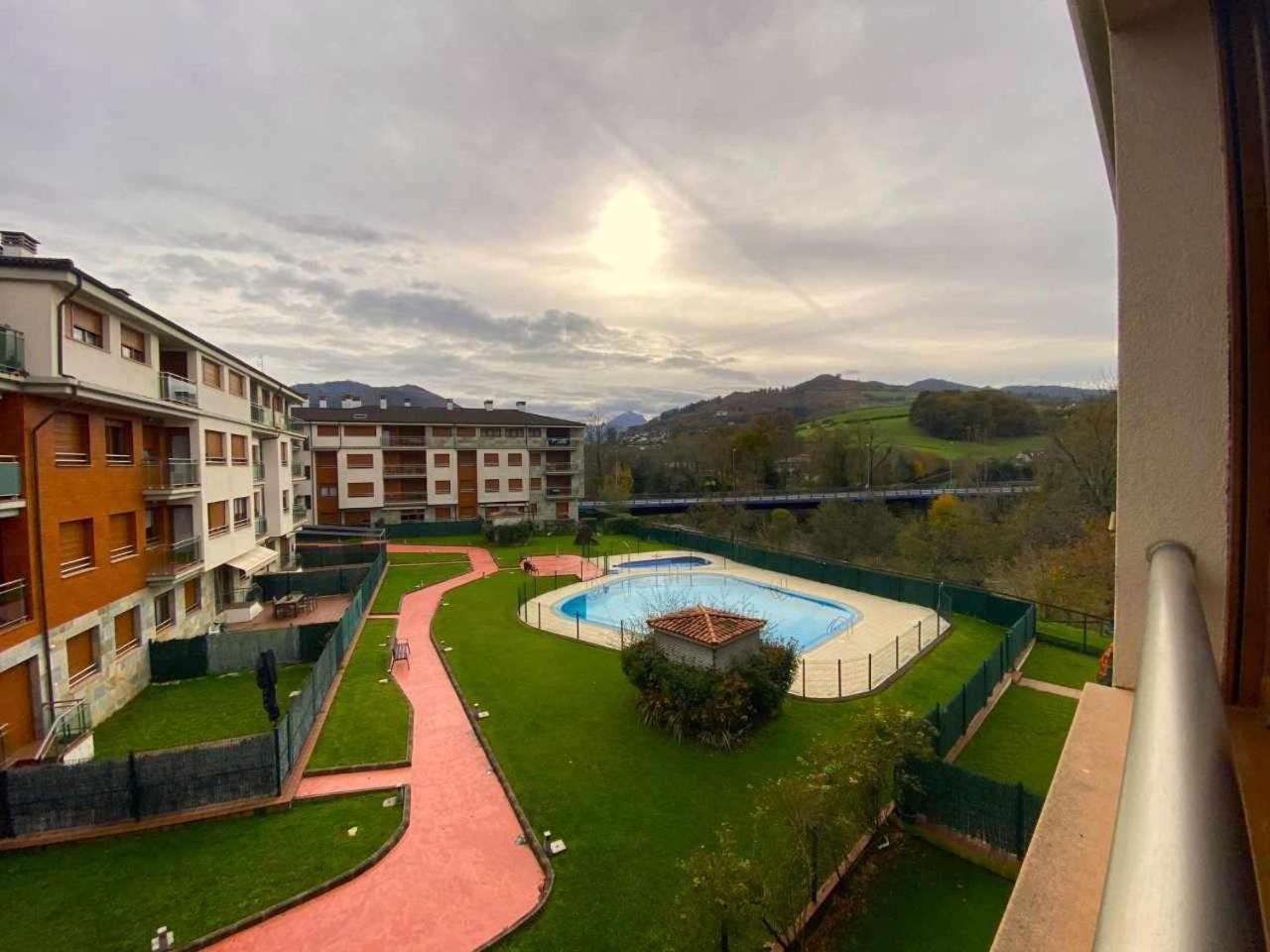 Rincon Con Piscina En Picos De Europa Lägenhet Onís Exteriör bild